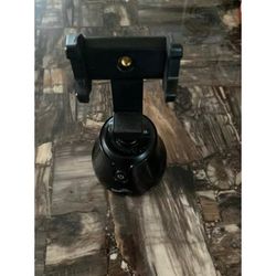 iJoy Chase Robot Phone Stand Auto Face Tracking Tripod 360 Rotation for Cell Phones