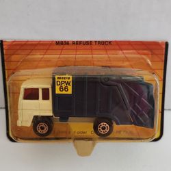 Matchbox Rubbish Garbage Truck #36 Macau 1979 Metro D.P.W 66
