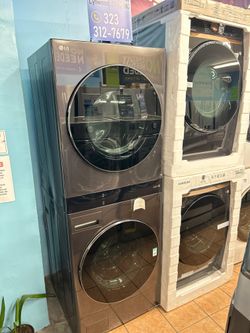 LG WashTower Stacked Laundry Center 4.5 Cu.Ft. Front Load Washer & 7.4 Cu.Ft. Gas Dryer