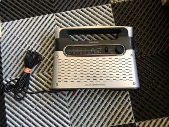 Radio Shack Analog AM/FM 12-889