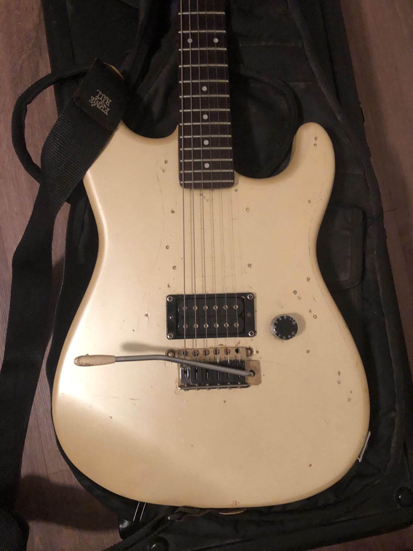 Vintage Japan Made fender Stratocaster Electric Guitar