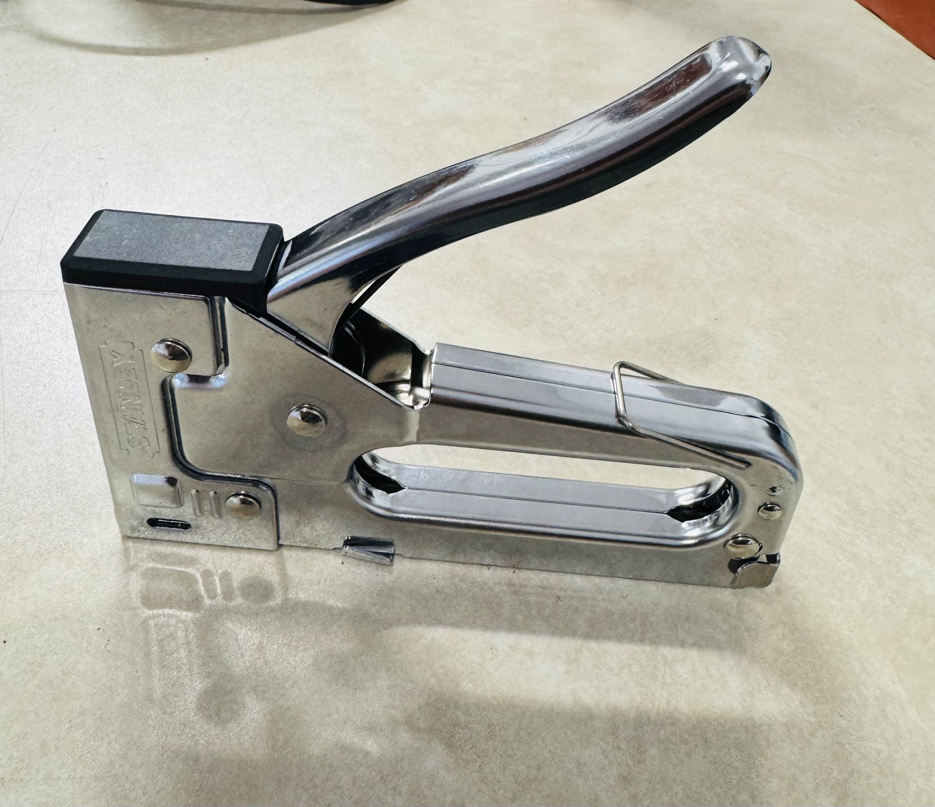 STANLEY TR45 Light Duty Staple Gun