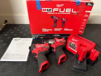 Milwaukee M12 FUEL 12-Volt Lithium-lon Brushless Cordless Hammer Drill and Impact Driver Combo Kit w/2 Batteries and Bag (2-Tool)