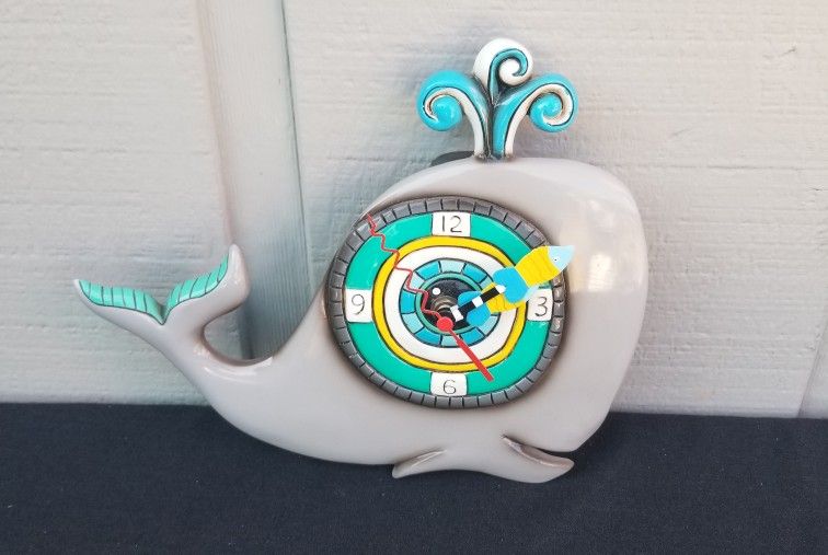 ALLEN DESIGNS Whale CLOCK