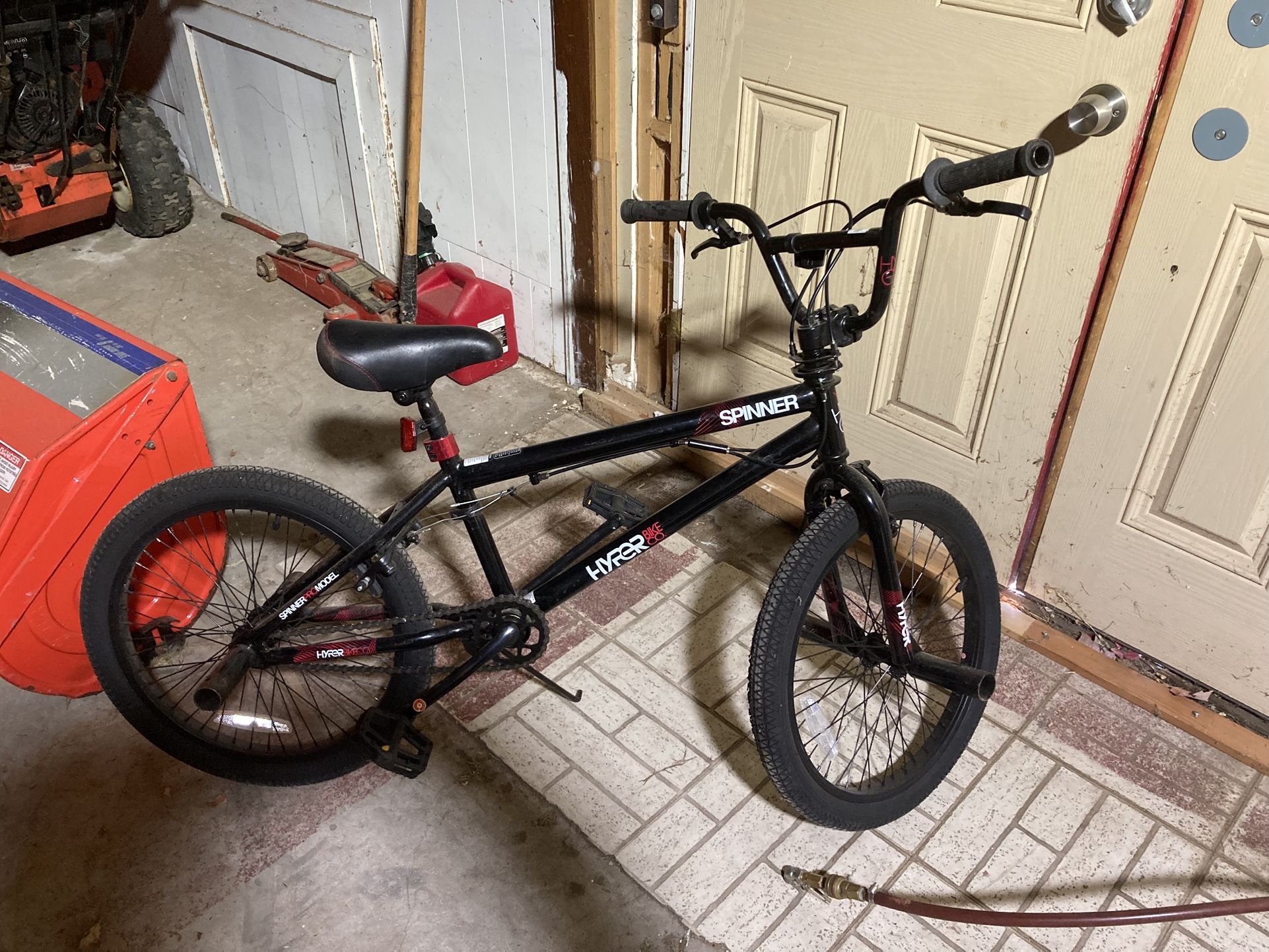 Hyper Bike Co. Spinner