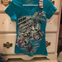 Women’s Size Small Shirts