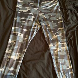 Nike Camo Leggings 