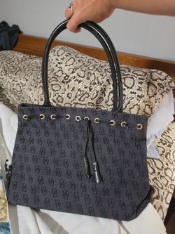 Dooney And Bourke