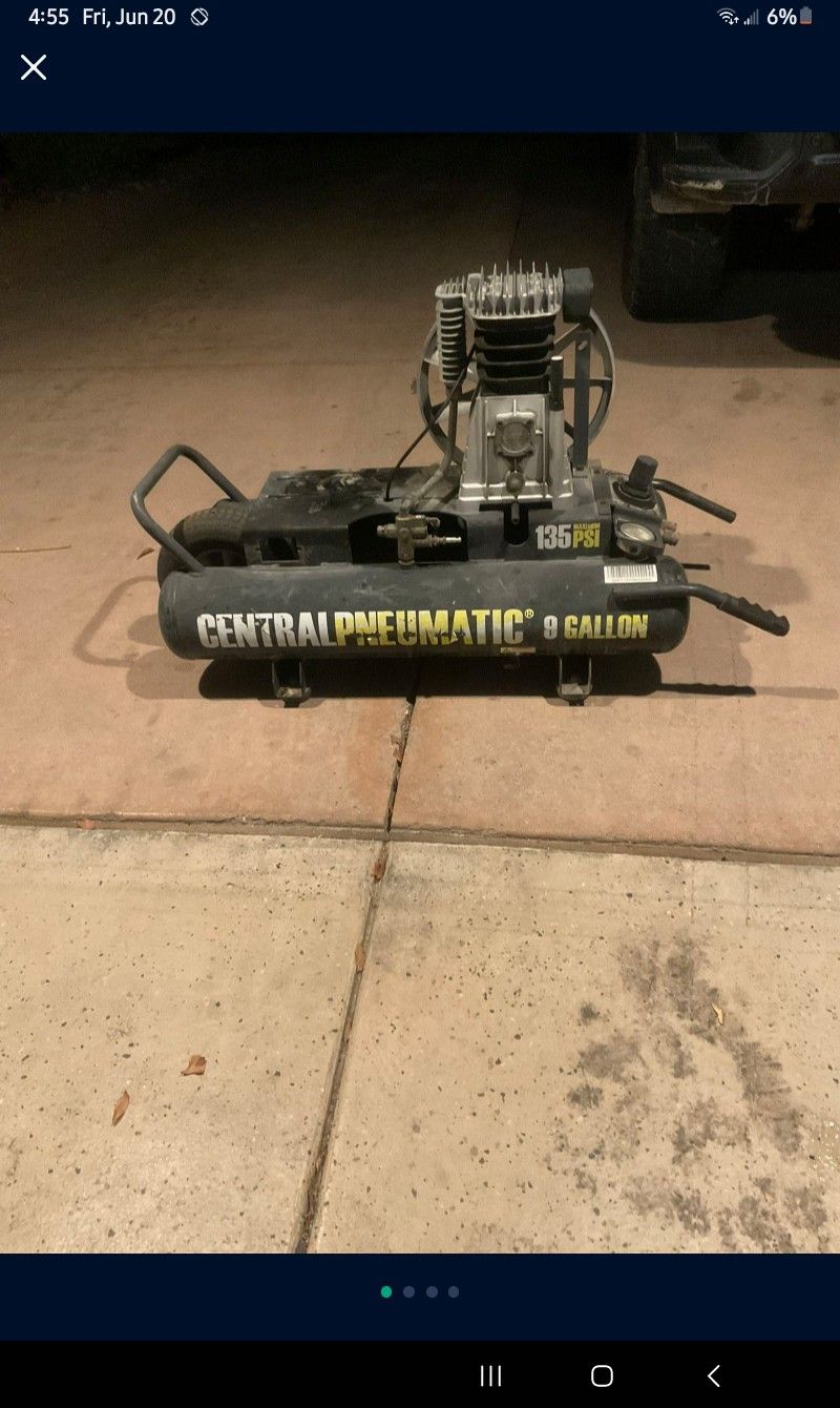 9 Gallon Air Compressor