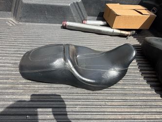 2012 road king seat