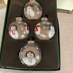 Snowy Snowmen