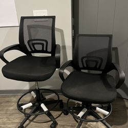 Height adjustable chairs (usable as barstool)