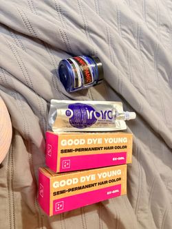Hair dye bundle
