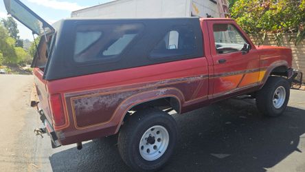1989 ford ranger 2x4 96 manual tran with overdrive.