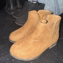 Girls Toddler Boots (Size 8C) 3 For $20