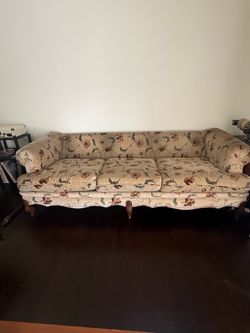 Free couch Free
