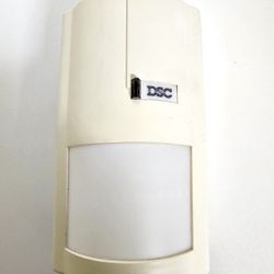 Wireless Passive Infrared Detector from DSC (WLS904NB433)