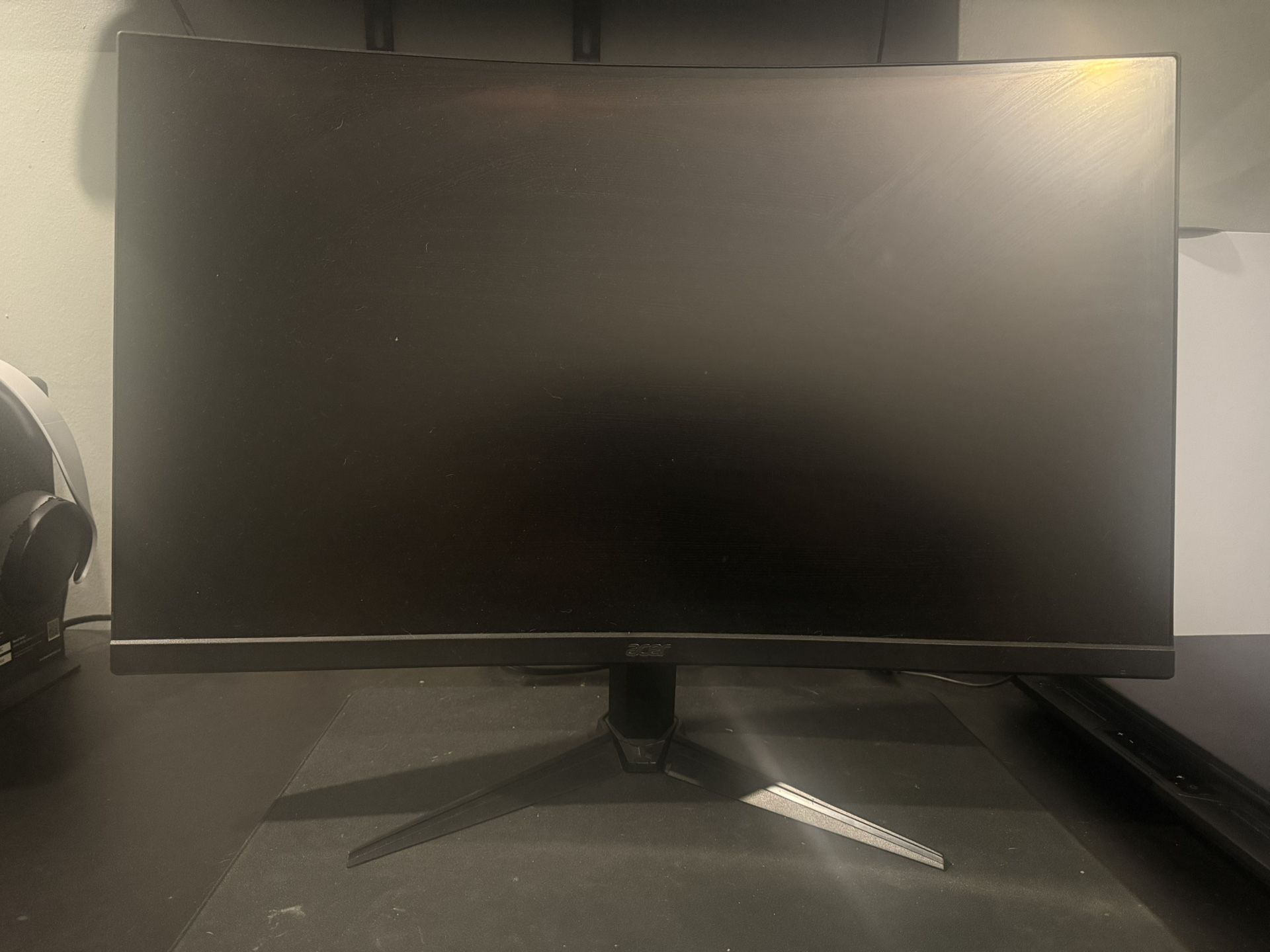 27" Nitro ED1 Curved Gaming Monitor - ED271U X3BMIIPX 240Hz