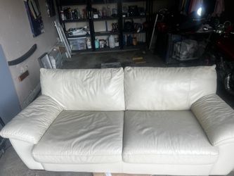 Used Sova Converd To Bed