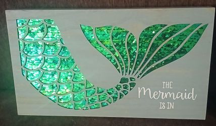 Wooden mermaid picture