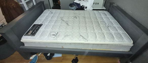 Twin Hardwood Bed Frand and Matress
