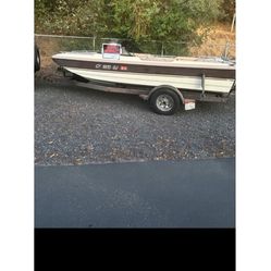 1978 Tahiti brand new completely rebuilt engine with receipts for fishing or water sports fishfinder on the boat also inner tube lifejacketets anchors
