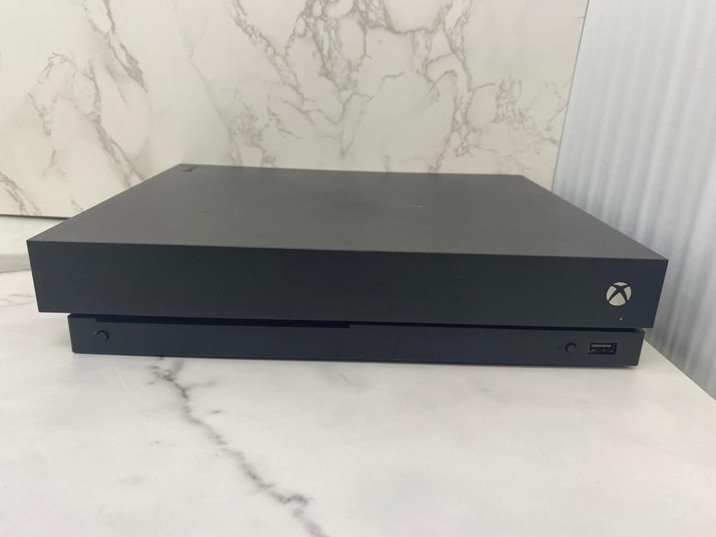 Xbox One X ID: 74417