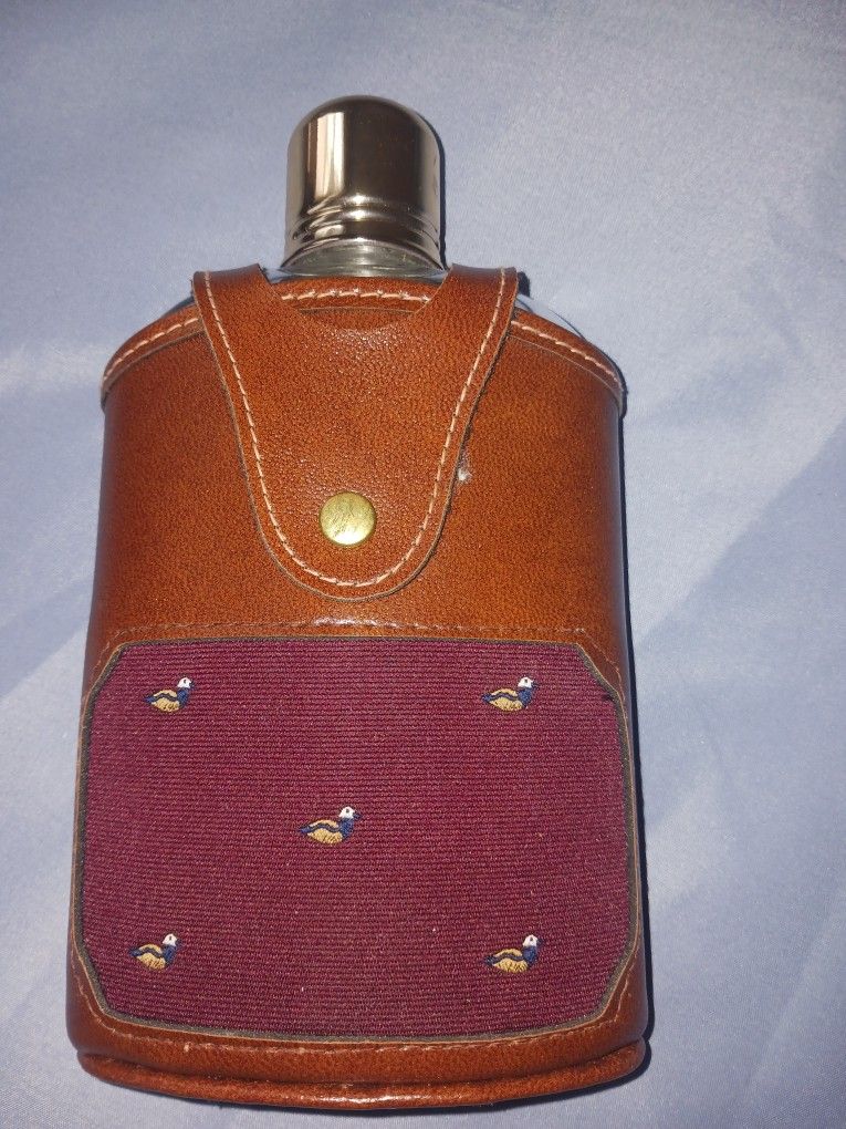 Liquor Bottom With Cover