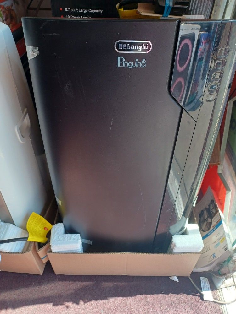 14000btu Portable Ac By Delonghi. Over 750 Square Footage. Windows Hose Inc.