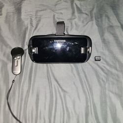 Samsung oculus gear VR w/ controller