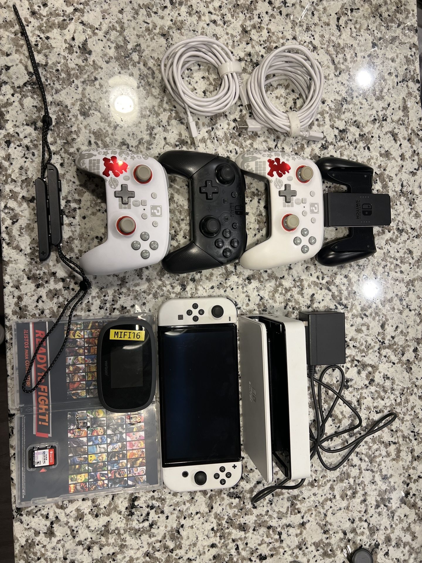 Nintendo Switch OLED Bundle – 3 Controllers + Smash Bros – Ready to Play!