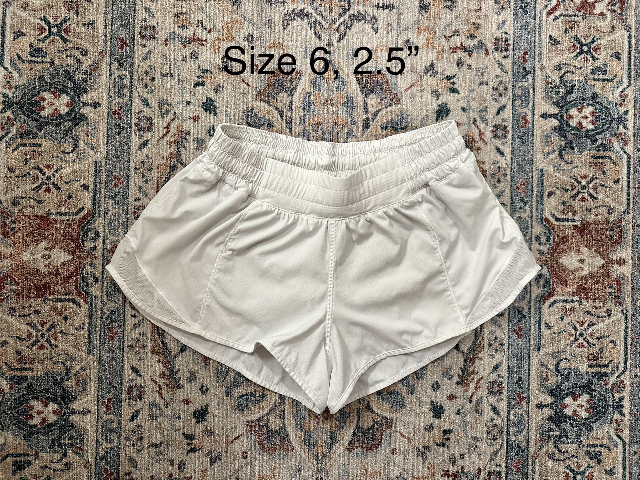 Lululemon Hotty Hot Shorts Size 2