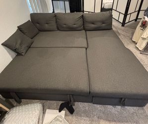 Sectional couch with storage