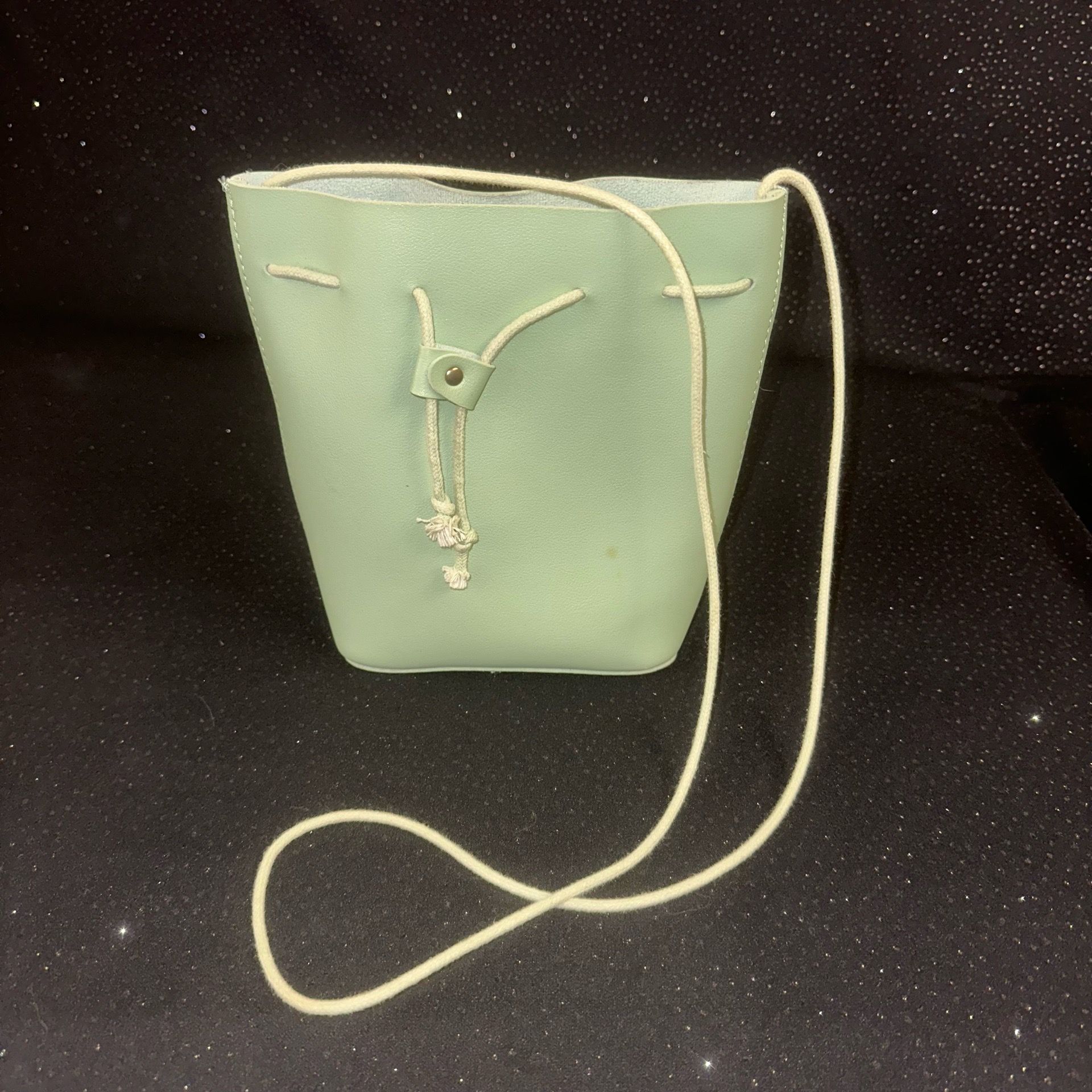 MINISO | Simple Mini Bucket Bag W/ Drawstring, Light Green