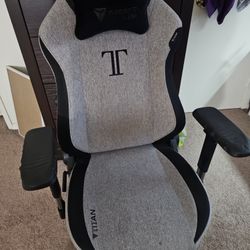 Secret Lab Titan Gaming Chair