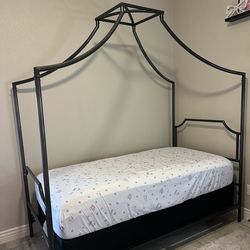 TWIN BED FRAME & Mattress