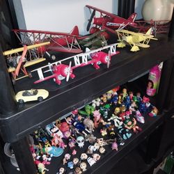 Tons Of Items For Sale Make Offers