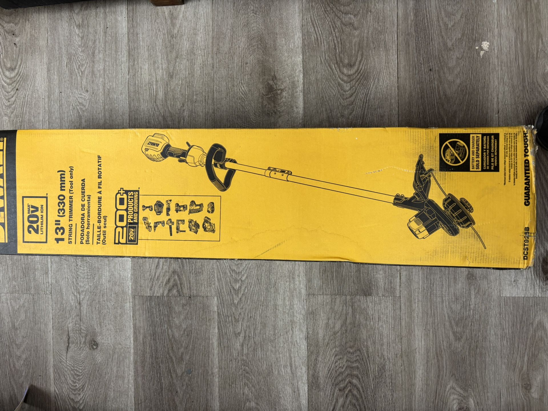Dewalt 20V MAX 13 in. Cordless Battery Powered String Trimmer Kit with (1) 4 Ah Battery & Charger