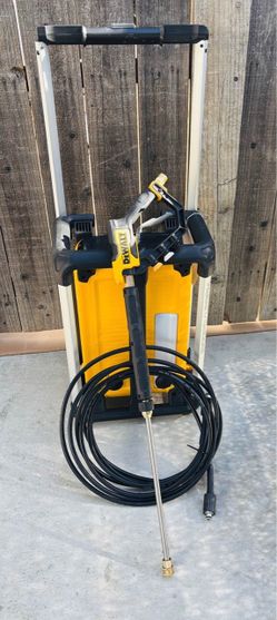 Dewalt 2100 PSI 1.2 GPM 13 Amp Cold Water Electric Pressure Washer w/ Internal Equipment Storage