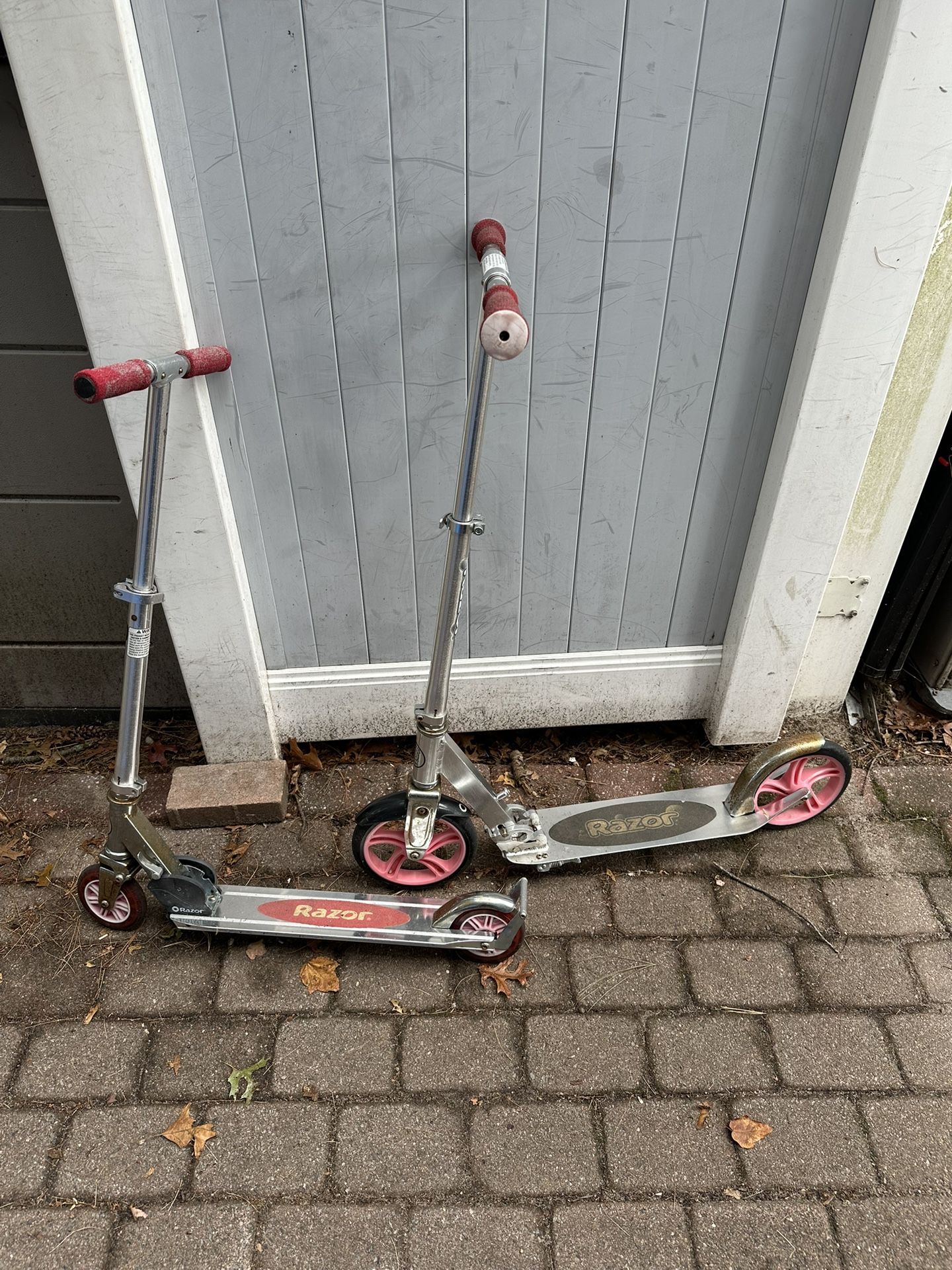 π΄ Razor Scooters β Set of 2 π΄