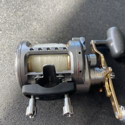 Daiwa Saltist Levelwind A Reel