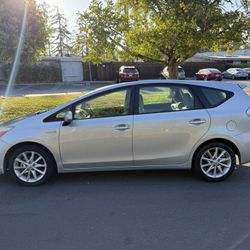 2013 TOYOTA PRIUS V 5, It’s A Winner 🏆 