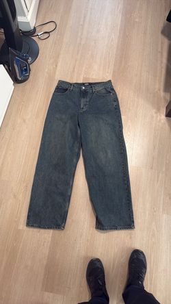 32 x 32 extra baggy RSQ jeans