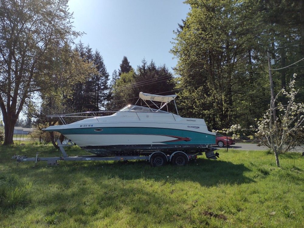 1997 Glastron 249gs