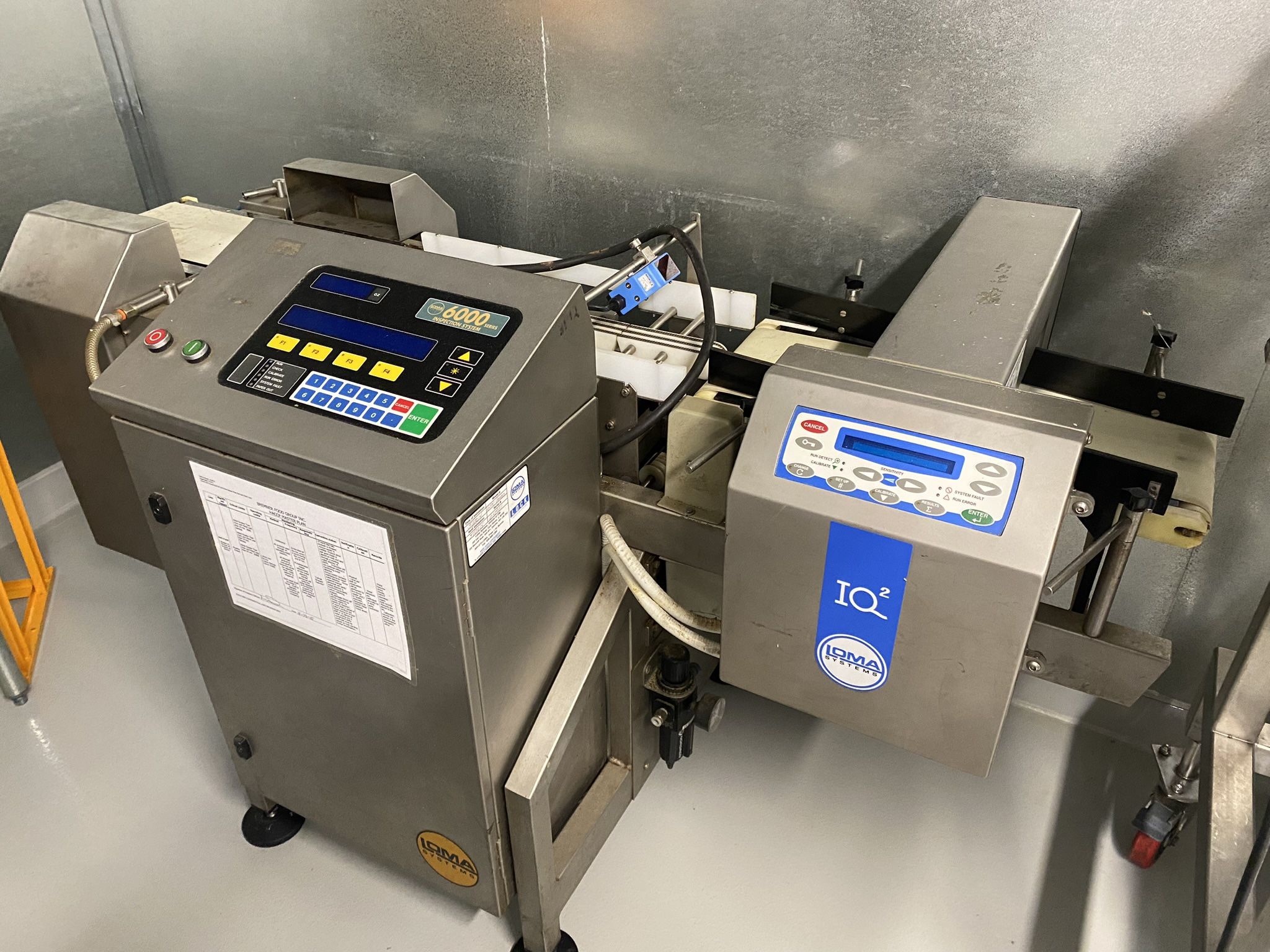 Loma IQ2 Metal Detector + Check weigher