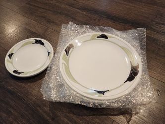 Correlle Corningware Plates