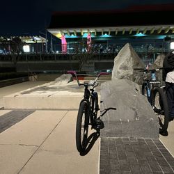 Throne 24 Maxed Out Or Trade For Purple Shadow 29er