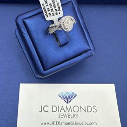 Ring Engagement 10k Diamonds 💎 Real 