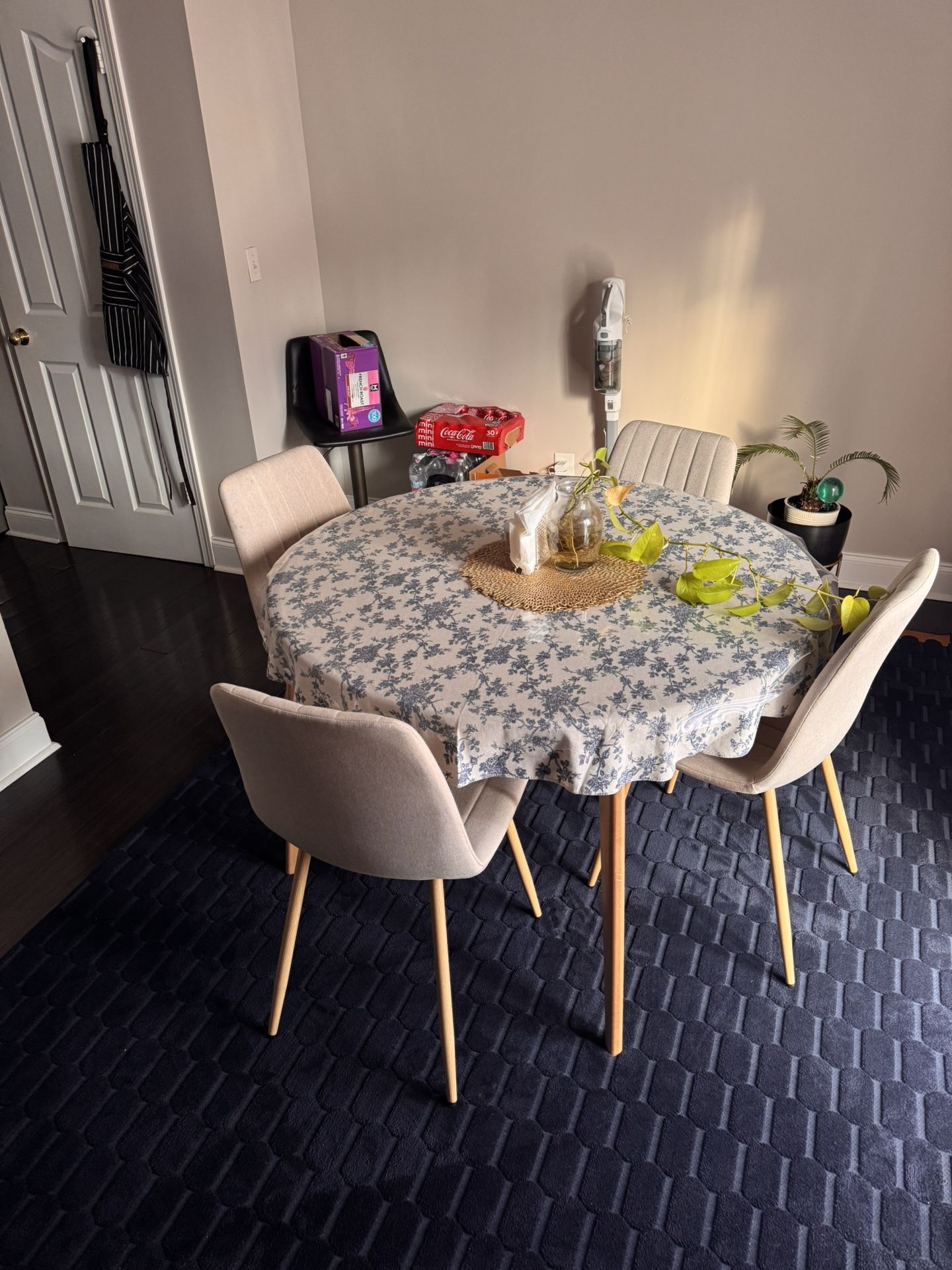 Dining Table With Chairs