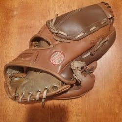 Vintage Spalding Baseball Glove